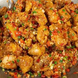 ไก่กรอบคั่วพริกเกลือ(กับข้าว)