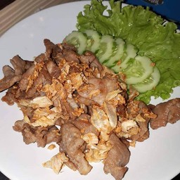 ข้าวหมูทอดกระเทียม