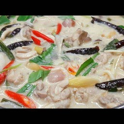 ต้มข่าไก่