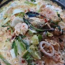 ลัคกี้ ชาบู หม่องเนื้อย่าง