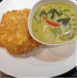 ข้าวไข่เจียว แกงไก่