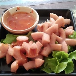 ไส้กรอกหนังกรอบทอด