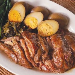 ขาหมูพะโล้ เป็นกับข้าว