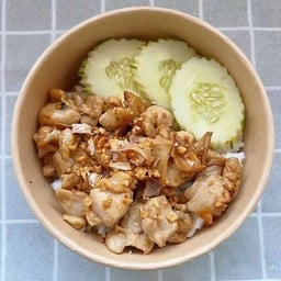 ข้าวไก่กระเทียมพริกไทย