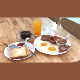 English Breakfast Set อาหารเช้าแบบอังกฤษ