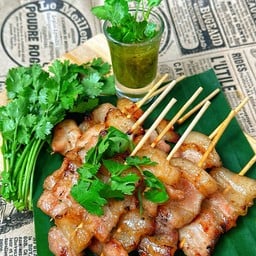 ข้าวเหนียวหมูปิ้งกะทิใบเตย ข้าวกล่อง ชากาแฟ แหลมฉบัง