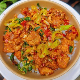 ข้าวกะเพรากากหมู