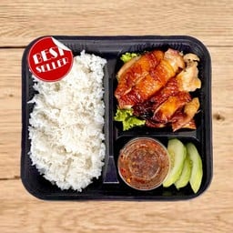 ข้าวไก่ย่าง น้ำจิ้มแจ่ว