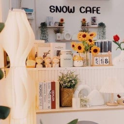 Snow  Cafe