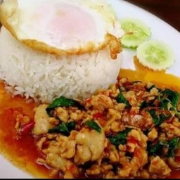 ข้าวกะเพราไก่