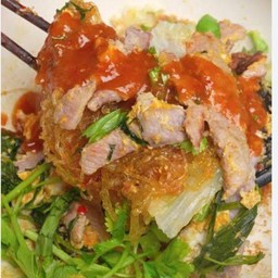สุกี้แห้งหมู