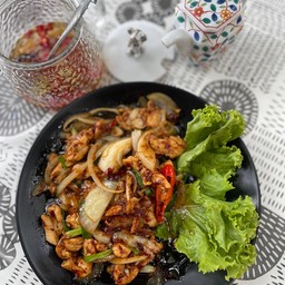 ผัดน้ำพริกเผา (กับข้าว)