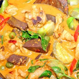 แกงไก่ขนมจีน (ยายพร)