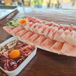 แจ่วฮ้อนหมู มัธยม