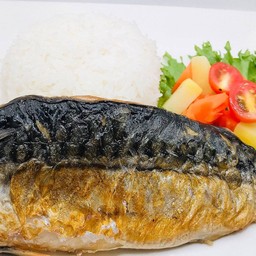 No 49 Grilled Mackerel with Salt Rice ปลาซาบะย่างเกลือ