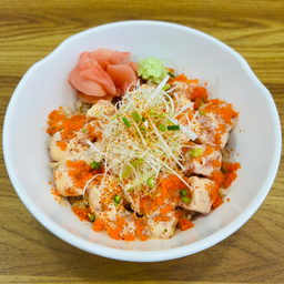 ข้าวหน้าปลาแซลมอนสไปซี่มาโย