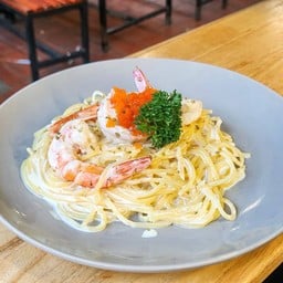 สปาเก็ตตี้ไวท์ซอสกุ้งไข่กุ้ง