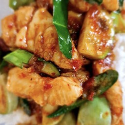 ผัดเผ็ดปลากดคัง