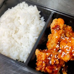 ข้าวหน้าไก่ทอดเกาหลี (ซอส กระเทียม)