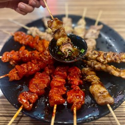 เซ็ตไก่ย่างถ่าน 10 ไม้ คละรส