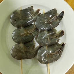 กุ้งขาวเสียบไม้