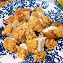 หมูกรอบ ณ คุณ (ชุดกลาง)