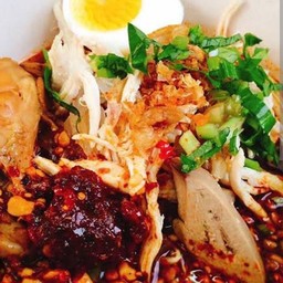 บะหมี่ไก่ต้มยำพริกเผา