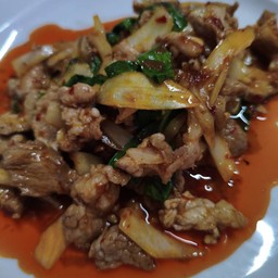 พริกเผาหมูชิ้น