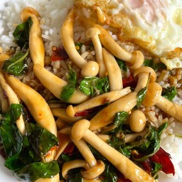 ข้าวกะเพราเห็ด