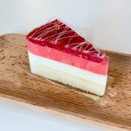 เค้กมูสโยเกิร์ตสตรอเบอรี่