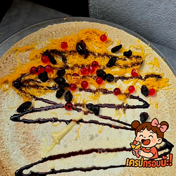 เครปฝอยทอง ลูกเกด เยลลี่แดง ซอสช็อค