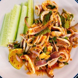 ลาบปลาหมึก