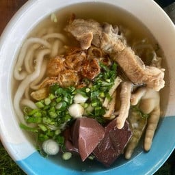 ก๋วยจั๊บฮ้านล้างรถ-บุ่งหวาย