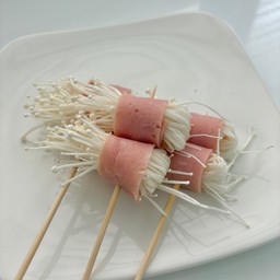 แฮมไก่พันเห็ดเข็มทอง