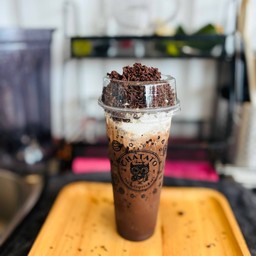 ราคาหน้าร้านถูกกว่านะคะ