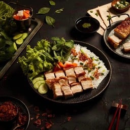 Thuyen (เถวียน) เอกมัย