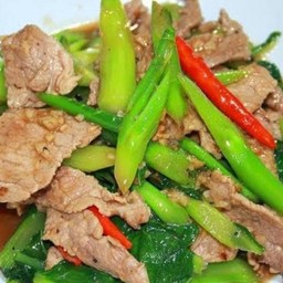 คะน้าหมูนุ่ม ( กับข้าว )