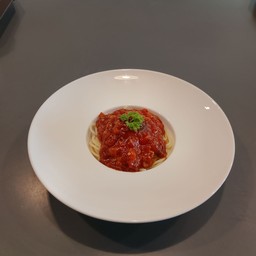 กะเพรา บาย ยำอัพไซส์