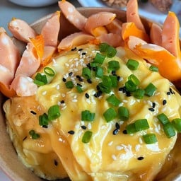 ข้าวไข่ข้นฮอทดอก