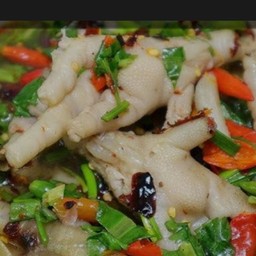 ต้มยำข่าไก่