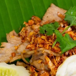 หมูกระเทียม (กับข้าว)