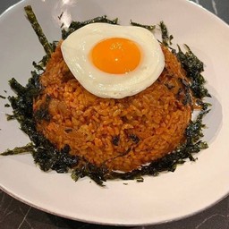 ข้าวผัดกิมจิ ไข่ดาว
