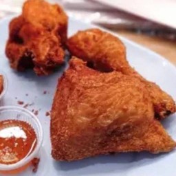บ้านไก่ทอดหาดใหญ่ by บังเบ็นซ์