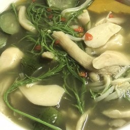 แกงเห็ดรวม