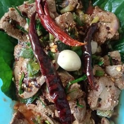 น้ำตกเนื้อ