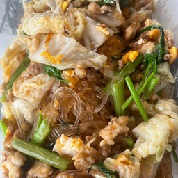 สุกี้แห้ง