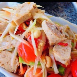 Papaya Salad With Thai Sausage