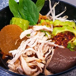 ก๋วยเตี๋ยวไก่ฉีก