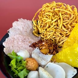 บะหมี่กรอบโคตรยำ