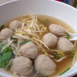 เกาเหลาเนื้อน้ำใส
